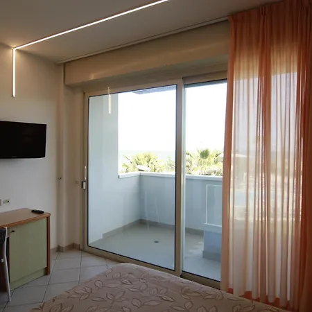 Hotel Residence Imperial Misano Adriatico Exterior photo